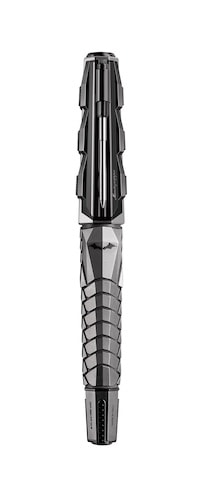 Montegrappa The Batman fountain pen with cap on, Photo ©Montegrappa